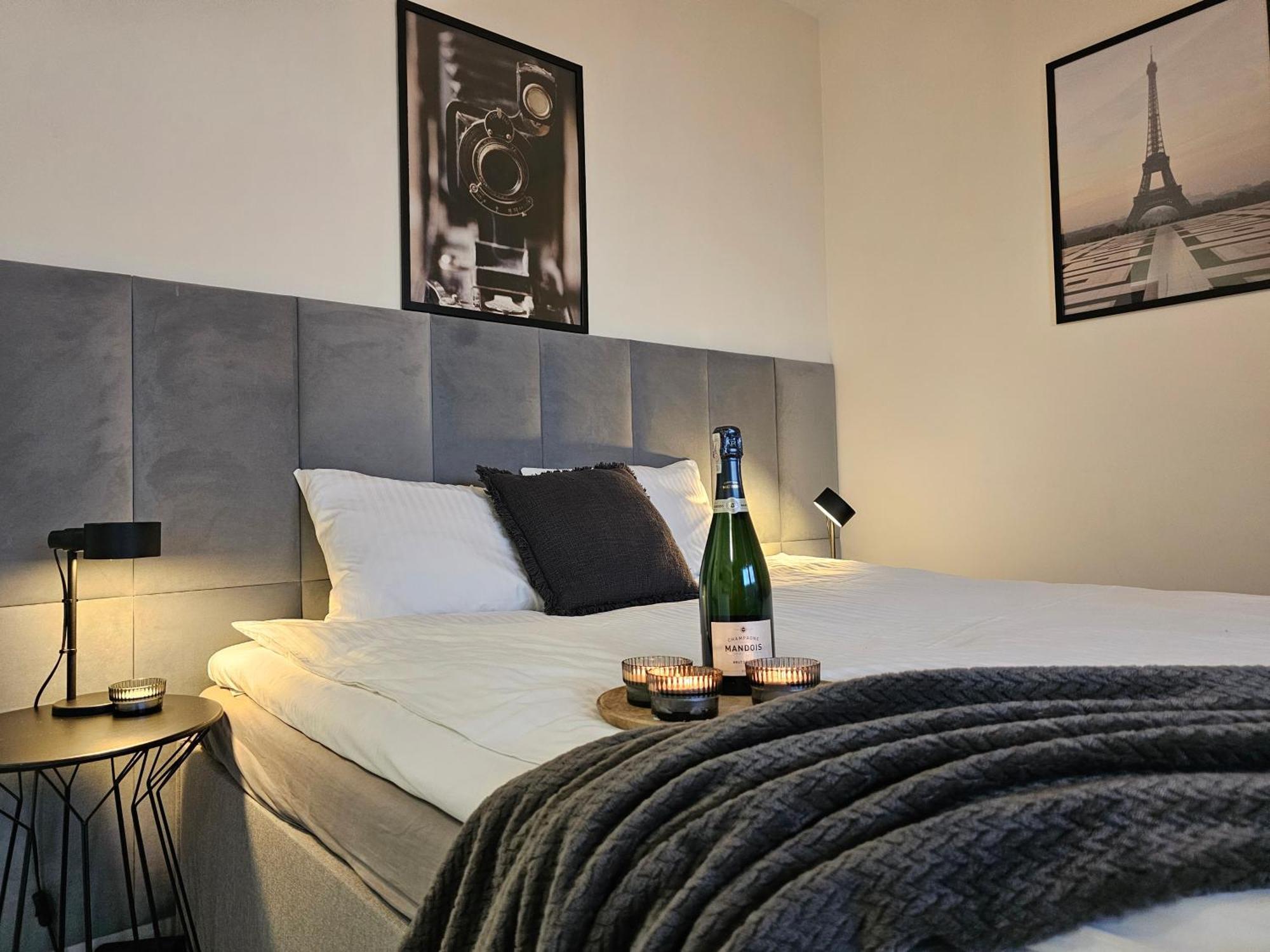 Urban Apartments Premium Baildona 18B, Free Garage, Self Check-In カトヴィツェ エクステリア 写真